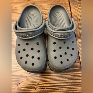 CROCS Classic Clog in Gray